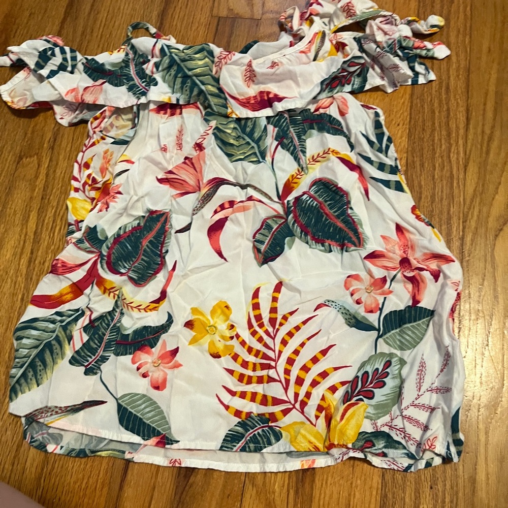 Old Navy Dressy Floral tank top